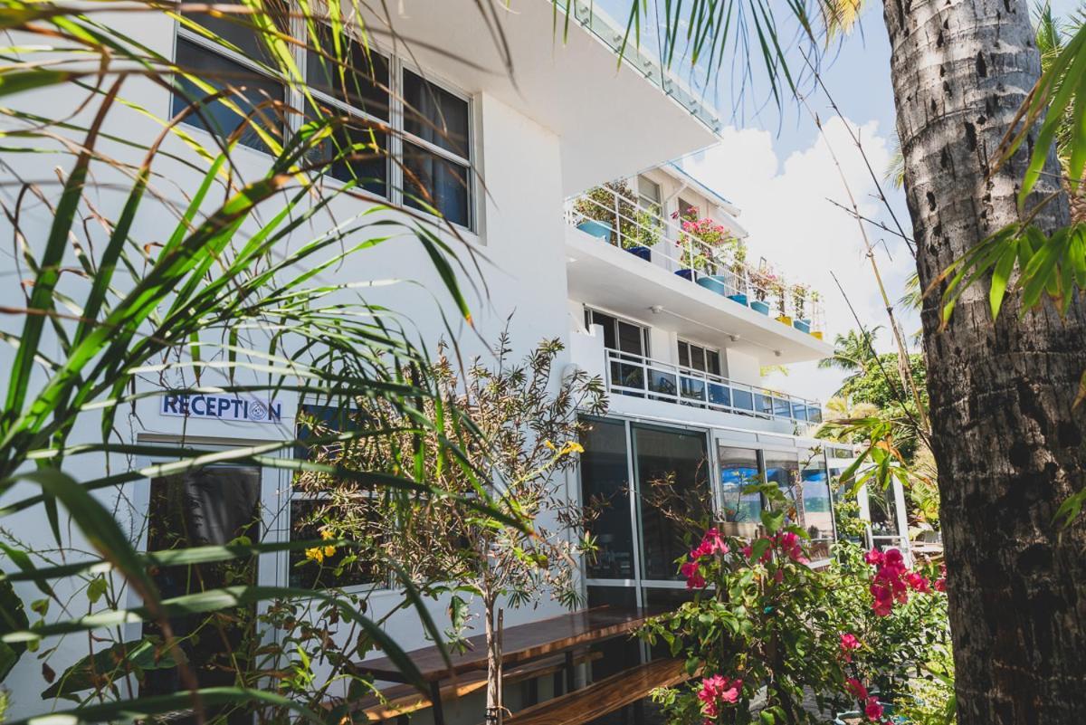 Numero Uno Beach House San Juan Exterior foto