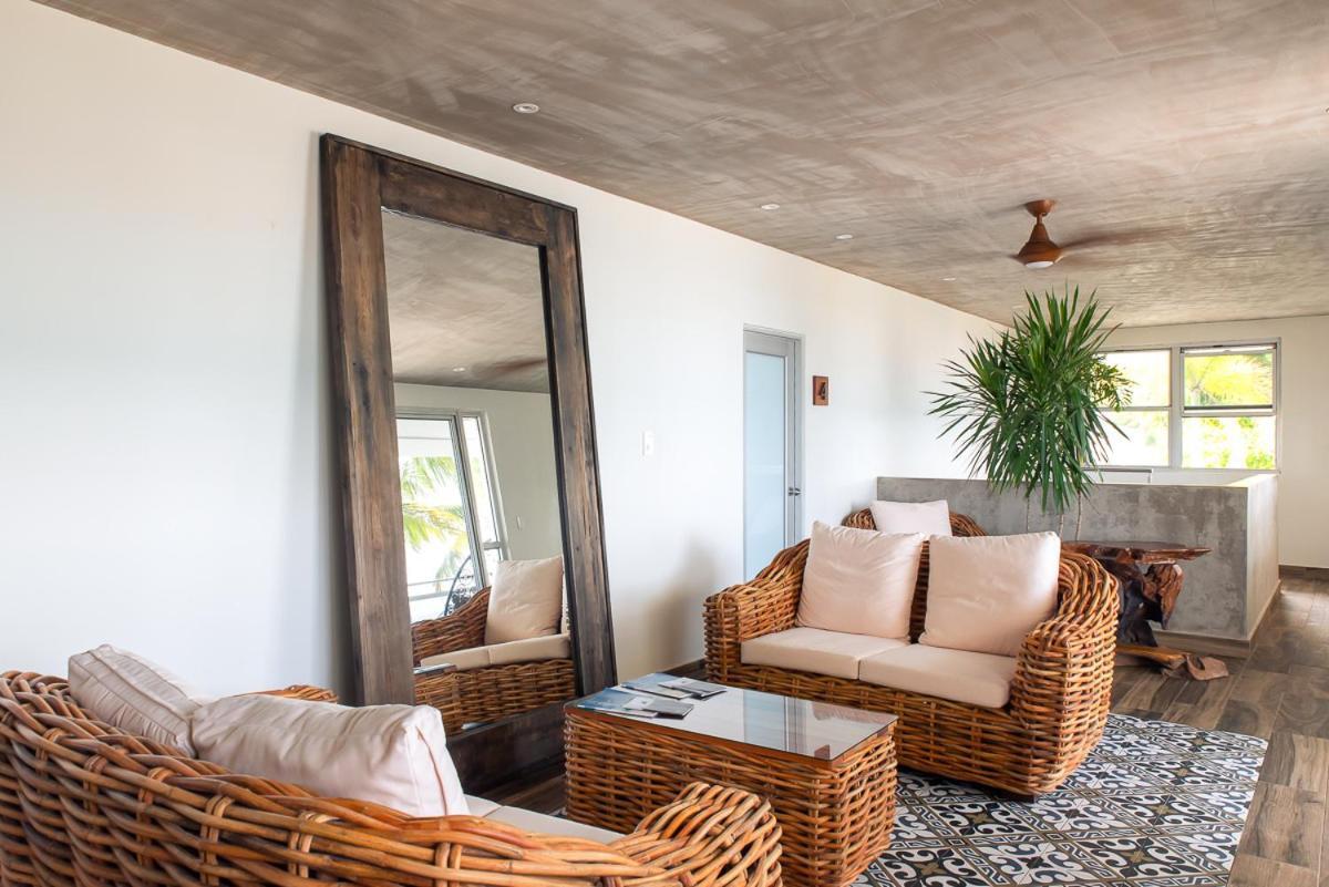 Numero Uno Beach House San Juan Exterior foto